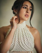 Pati Patni Aur Woh Do Heroine Sara Ali Khan in a Ivory Pearl Embellished Halter Neck Blouse and Fishtail Skirt Pictures 01