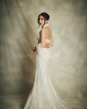Pati Patni Aur Woh Do Heroine Sara Ali Khan in a Ivory Pearl Embellished Halter Neck Blouse and Fishtail Skirt Pictures 02