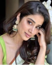 Peddi Heroine Janhvi Kapoor in a Lush Lime Green Silk Saree with a Matching Sleeveless Blouse Pictures 03