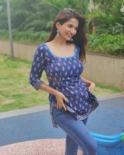 Plan Panni Pannanum Actress Anaika Soti Sexy Pictures 13