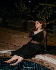 Pookkaalam Actress Honey Rose Photoshoot in Black Saree Pictures 06
