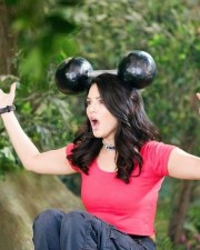 Porn Actress Sunny Leone Pictures