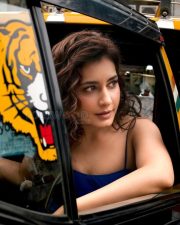 Pretty Raashi Khanna in a Mumbai Taxi wearing a Blue Outfit with Spaghetti Straps Pictures 02