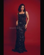Pushpa 2 Heroine Rashmika Mandanna in a Black Sequin Gown Photos 07