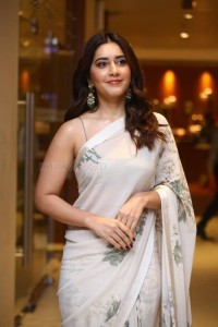 Raashi Khanna at Aha Exclusive 3 Roses Pre Launch Pictures 05