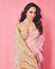 Radiant Actress Kiara Advani in a Pink Gold Embellished Saree Photos 07