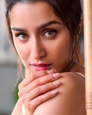 Rainmaker Shraddha Kapoor Sexy Stills 02 Rainmaker Shraddha Kapoor Sexy Stills 02
