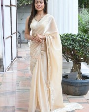 Rashmika Mandanna at Pushpa Movie Pre Release Interview Photos 31