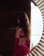 Red Hot Disha Patani in a Dazzling Crop Top and Mini Skirt Pictures 04