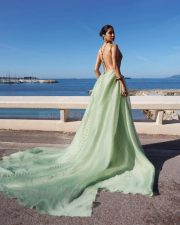 Regal Ethnic Beauty Janhvi Kapoor at the Screening of Homebound Cannes Film Festival 2025 Pictures 01