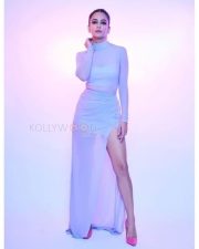 Risky Romeo Actress Kriti Kharbanda Sexy Pictures 01