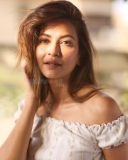 Risky Romeo Actress Kriti Kharbanda in an Off Shoulder Floral Dress Pictures 01