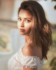 Risky Romeo Actress Kriti Kharbanda in an Off Shoulder Floral Dress Pictures 05