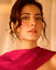 Rowdy and Co Actress Raashi Khanna in a Two Piece One Shoulder Buttoned Down Top with a Matching Skirt Photos 09