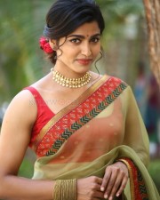 Sai Dhanshika at Shikaru Movie Trailer Launch Pictures 22