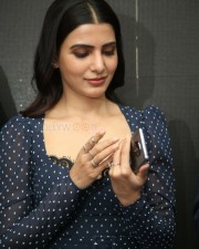 Samantha At The Launch Of Oneplus Mobiles At Big C Photos