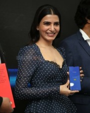 Samantha At The Launch Of Oneplus Mobiles At Big C Photos