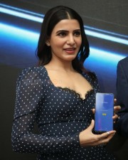 Samantha At The Launch Of Oneplus Mobiles At Big C Photos