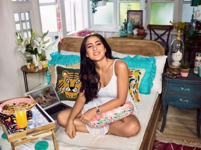 Sara Ali Khan Breakfast on Bed Picture