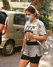 Sara Ali Khan Spotted Outside Her Gym At Santacruz Photos