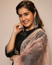 Sardar Movie Heroine Raashi Khanna Glamourous Pictures