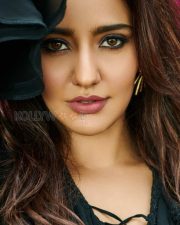 Seductive and Tempting Beauty Neha Sharma Hot Pictures 03