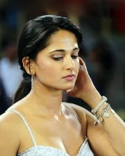 Sensual Anushka Shetty Photos 02