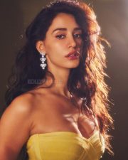 Sensuous Actress Disha Patani in a Yellow Strapless Bandage Mini Dress Pictures 02