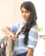 Sexy Actress Model Pooja Hegde Pictures
