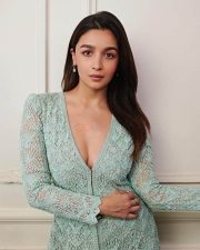 Sexy Alia Bhatt in a Blue Net Embroidery Bead V Neck Short Kurta And Sharara Set Photos 01 Sexy Alia Bhatt in a Blue Net Embroidery Bead V Neck Short Kurta And Sharara Set Photos 01