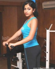 Sexy Amala Paul Gym Workout Pictures