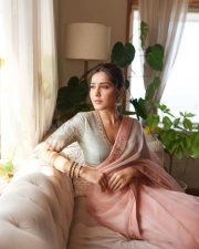 Sexy Beautiful Raashi Khanna in a Pastel Saree at Waves Summit 2025 Photos 07