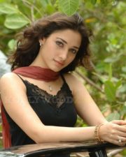 Sexy Cute Tamanna Stills