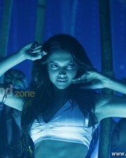 Sexy Deepika Padukone In Dum Maaro Dum Movie Stills