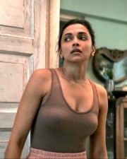 Sexy Deepika Padukone in a Brown Scoop Neck Tank Top Pictures 03