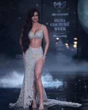 Sexy Disha Patani at India Couture Week Rampwalk Photos 01