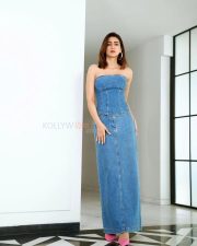 Sexy Diva Kriti Sanon in a Denim Strapless Corset Top and Pencil Skirt Photos 03 Sexy Diva Kriti Sanon in a Denim Strapless Corset Top and Pencil Skirt Photos 03