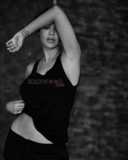 Sexy Esha Gupta Black and White Photoshoot Pictures 01