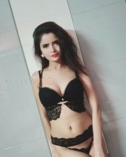 Sexy Gehana Vasisth New Bikini Stills