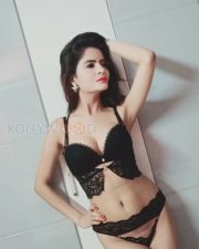 Sexy Gehana Vasisth New Bikini Stills