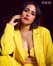 Sexy Hina Khan Face Magazine Photoshoot Stills 01