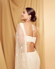Sexy Hina Khan Showing Navel in a Transparent White Saree Photos 04