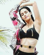 Sexy Indian Model And Actress Disha Patani Photos