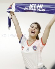 Sexy Jacqueline Fernandez in Delhi Dynamos Photoshoot Stills 03