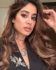 Sexy Janhvi Kapoor in a Black Blazer Pictures 02 Sexy Janhvi Kapoor in a Black Blazer Pictures 02