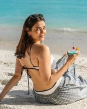 Sexy Kajal Aggarwal Vacation Bikini Pictures 04