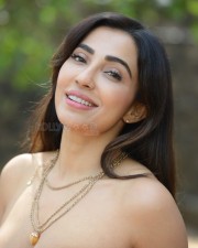 Sexy Parvati Nair at Alambana Press Meet Photos 21