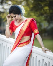 Sexy Sakshi Agarwal in White Saree with Red Border Photos 03