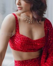 Sexy Samantha Ruth Prabhu in a Red Shimmer Saree Photos 02