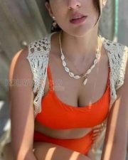 Sexy Sara Ali Khan Holiday Bikini Swimsuit Photos 03